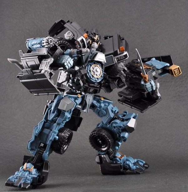 Transformers Dark Of The Moon Leader Class Ironhide  (23 of 25)